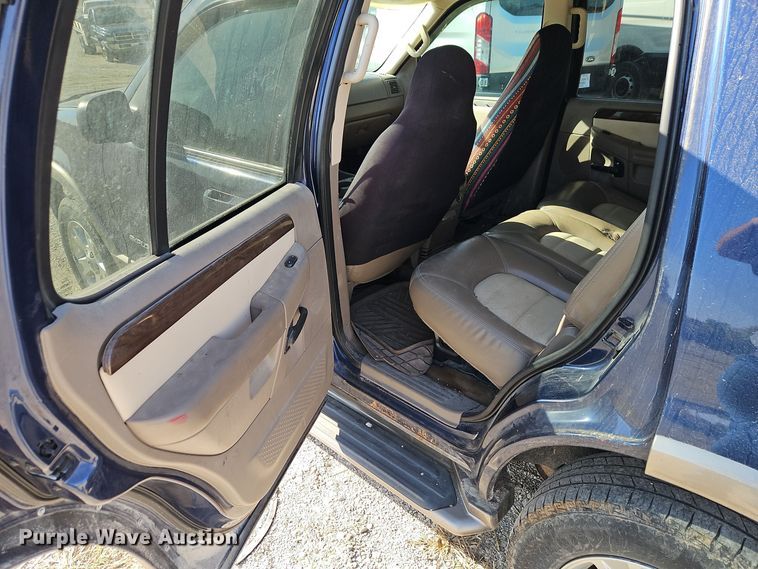 image for item EI8477 2004 Ford Explorer  SUV