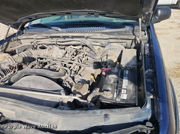 image for item EI8477 2004 Ford Explorer  SUV