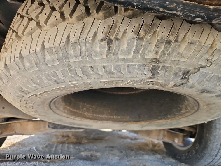 image for item EI8477 2004 Ford Explorer  SUV