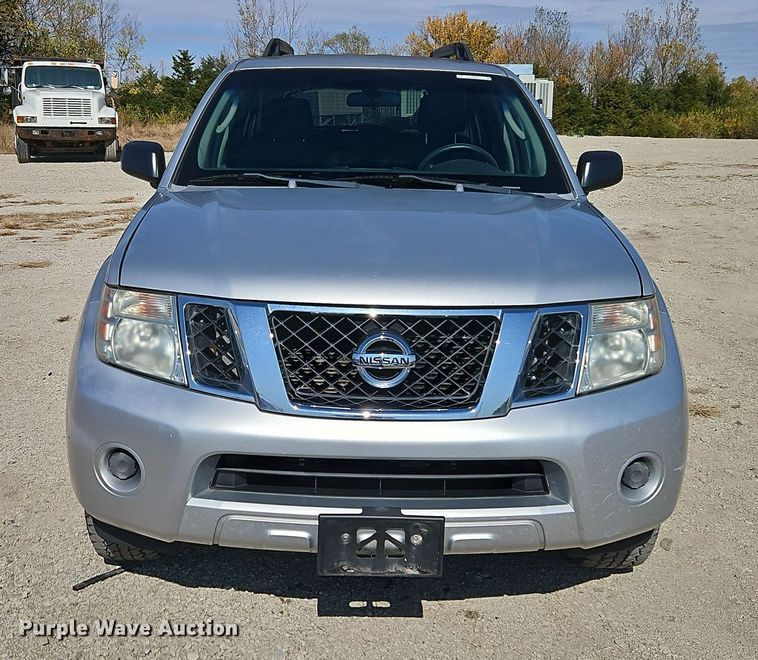 image for item EI8482 2008 Nissan  Pathfinder LE SUV