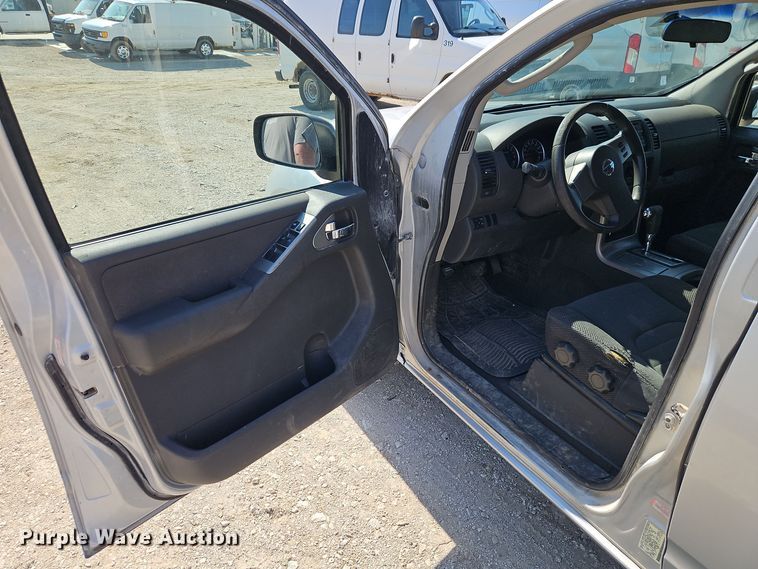 image for item EI8482 2008 Nissan  Pathfinder LE SUV