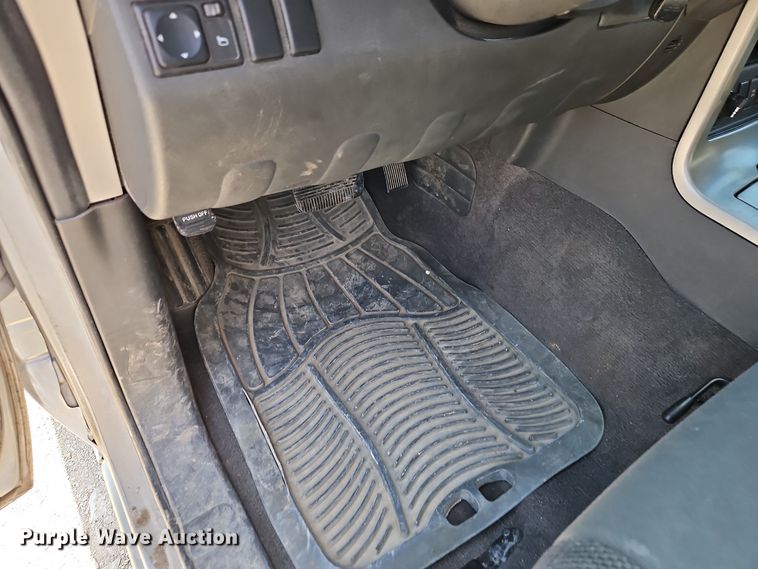 image for item EI8482 2008 Nissan  Pathfinder LE SUV