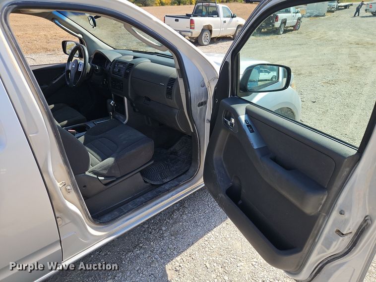 image for item EI8482 2008 Nissan  Pathfinder LE SUV