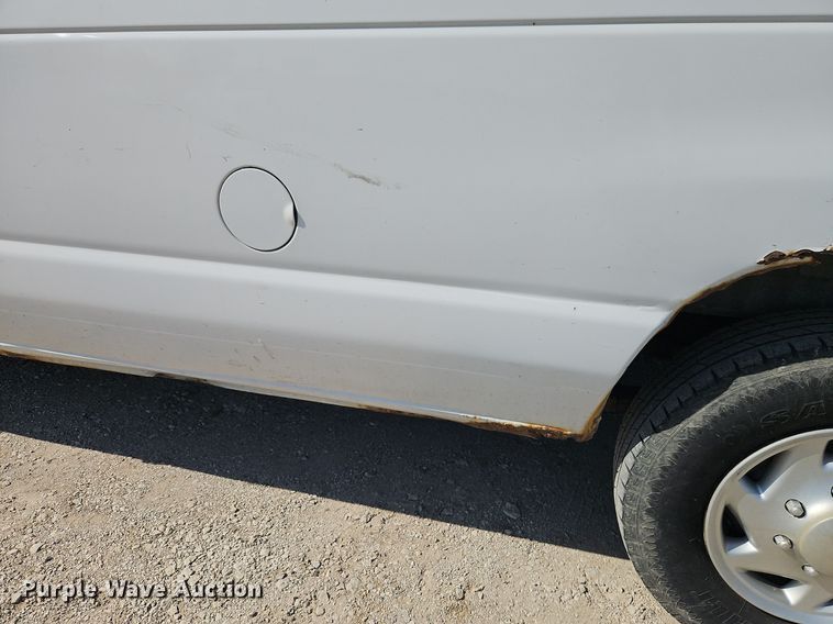 image for item EI8483 2007 Ford Econoline E250 van