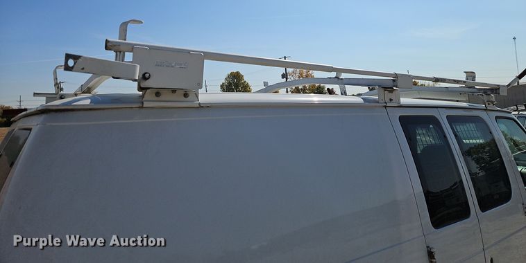 image for item EI8483 2007 Ford Econoline E250 van