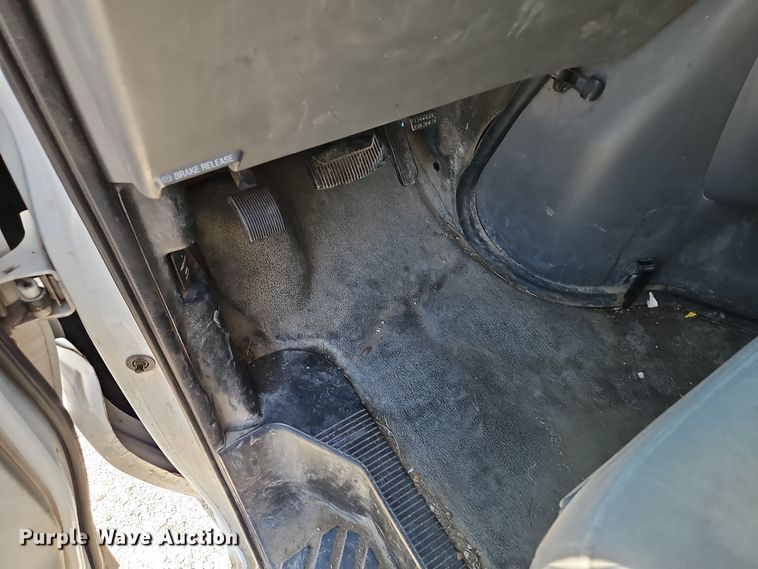 image for item EI8483 2007 Ford Econoline E250 van