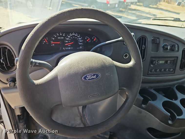 image for item EI8483 2007 Ford Econoline E250 van