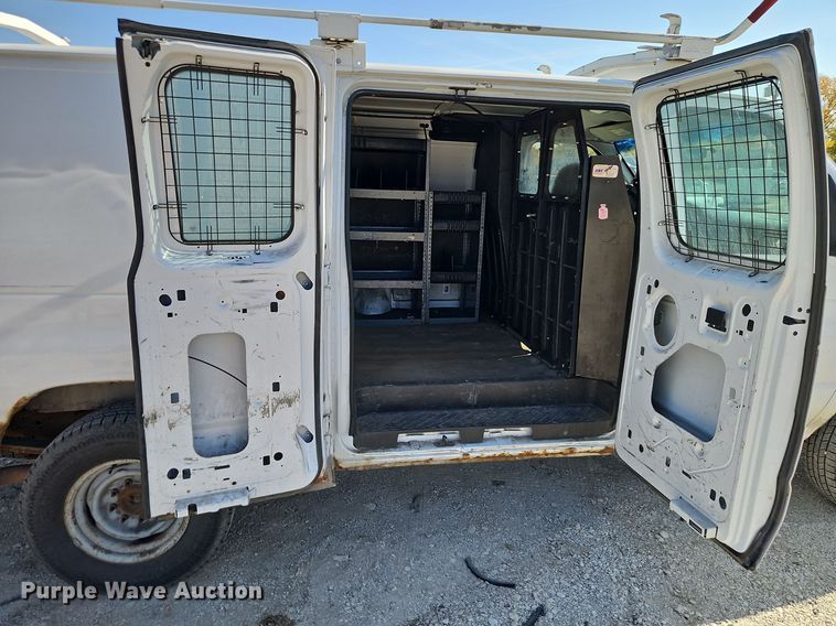 image for item EI8483 2007 Ford Econoline E250 van