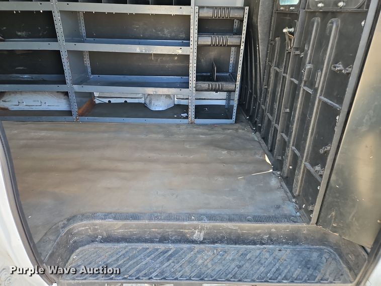 image for item EI8483 2007 Ford Econoline E250 van