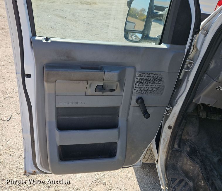 image for item EI8484 2012 Ford  Econoline E250 van