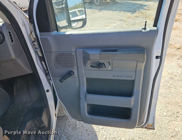 image for item EI8484 2012 Ford  Econoline E250 van