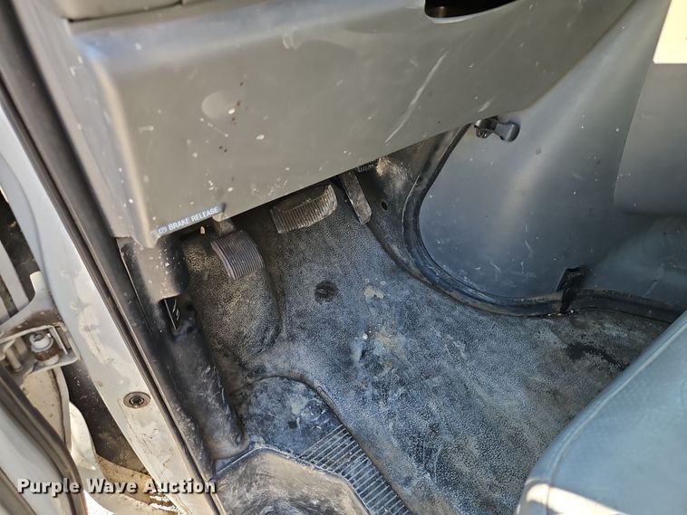 image for item EI8485 2006 Ford Econoline E250 van