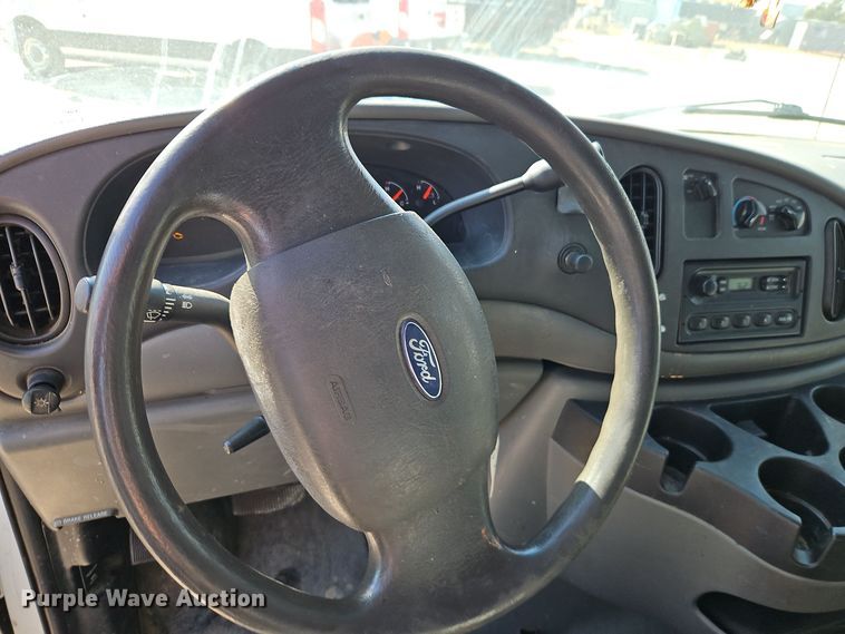 image for item EI8485 2006 Ford Econoline E250 van