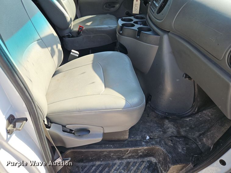 image for item EI8485 2006 Ford Econoline E250 van