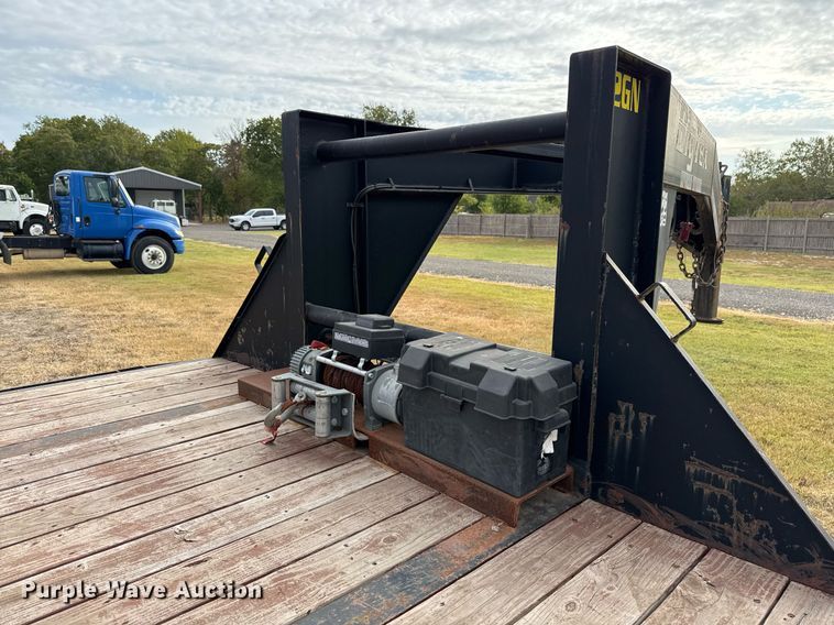 image for item EJ3119 2006 Big Tex 22GN equipment trailer