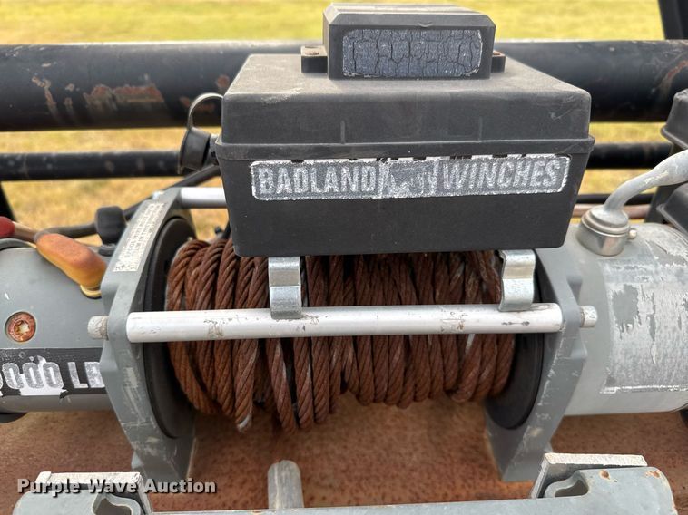 image for item EJ3119 2006 Big Tex 22GN equipment trailer