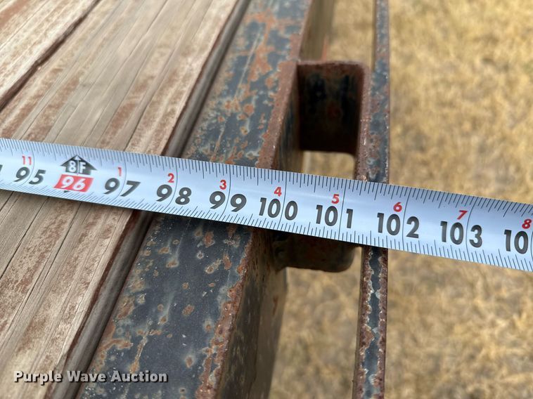 image for item EJ3119 2006 Big Tex 22GN equipment trailer