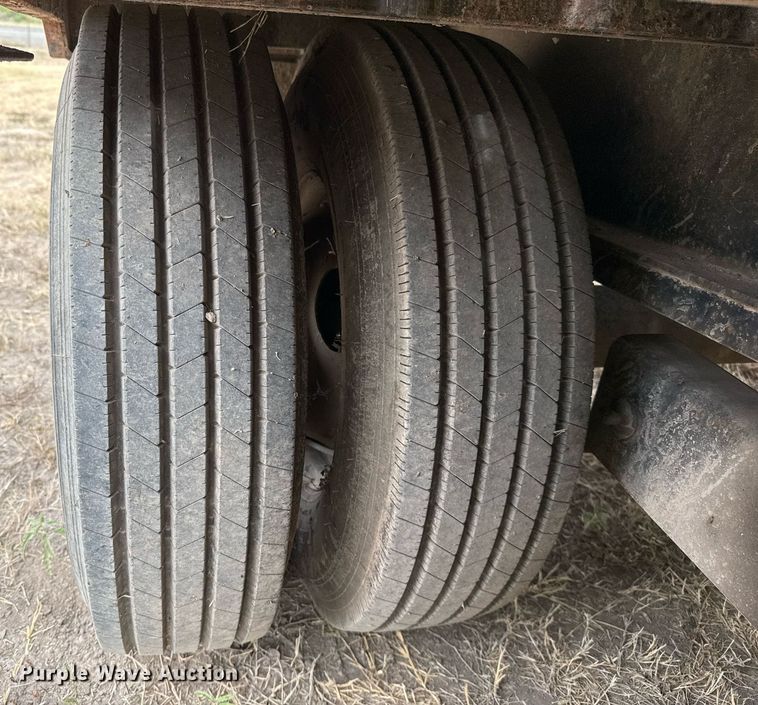 image for item EJ3119 2006 Big Tex 22GN equipment trailer