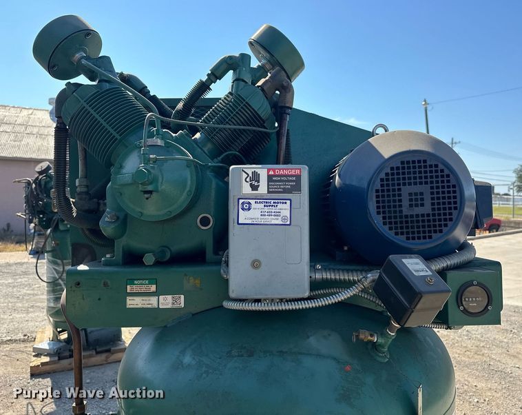 image for item EJ4949 Champion  VR10-12 air compressor