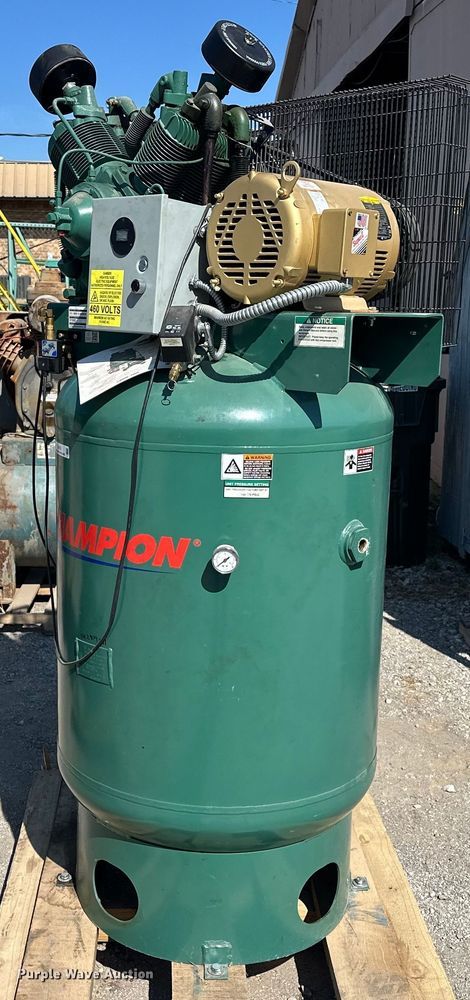 image for item EJ4965 2013 Champion  172-1 air compressor