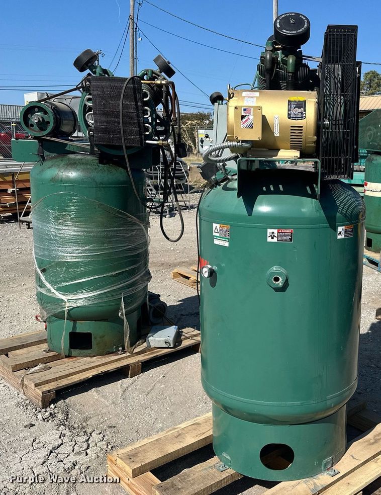 image for item EJ4965 2013 Champion  172-1 air compressor