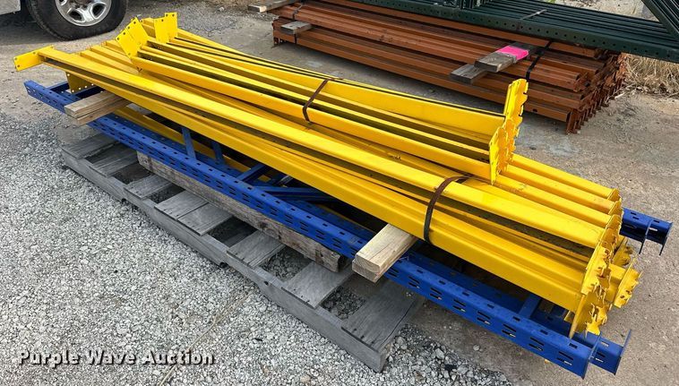 image for item EJ4972 Pallet racking