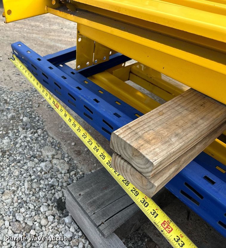 image for item EJ4972 Pallet racking