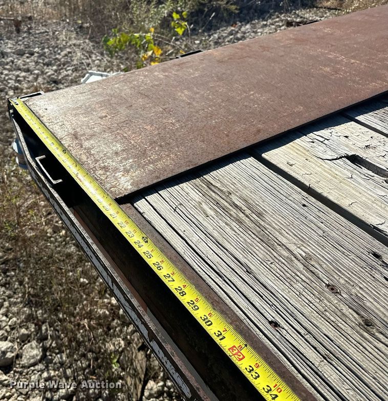 image for item EJ4976 1984 Kalyn CT-16 flatbed trailer