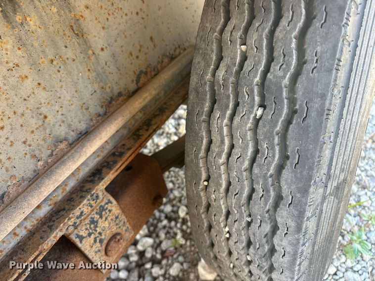 image for item EJ4976 1984 Kalyn CT-16 flatbed trailer