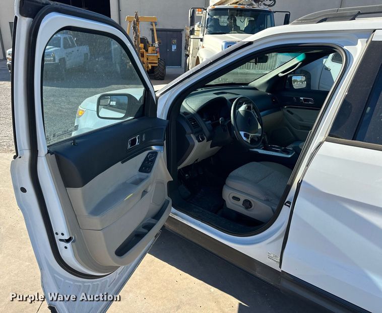 image for item EJ5013 2014 Ford  Explorer  SUV