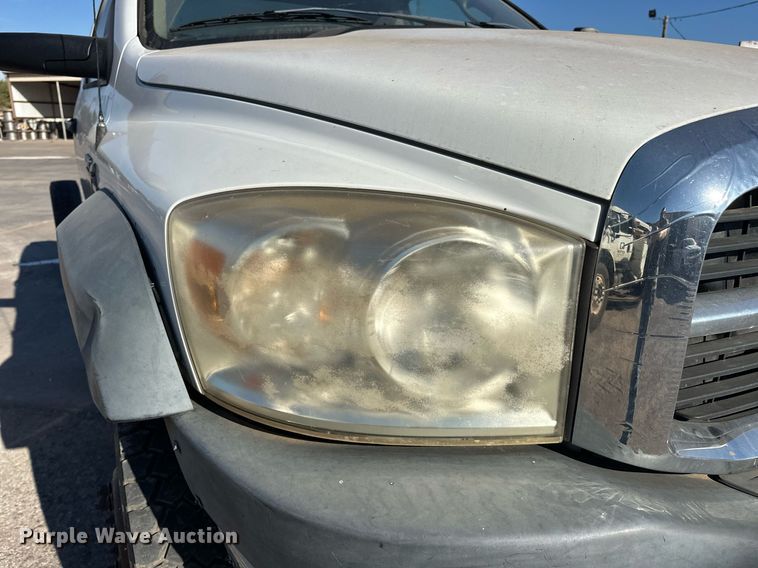 image for item EJ5014 2008 Dodge Ram 5500 truck cab and chassis