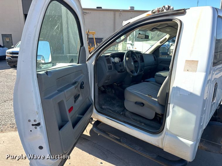 image for item EJ5014 2008 Dodge Ram 5500 truck cab and chassis