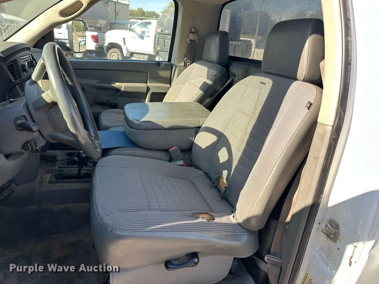 image for item EJ5014 2008 Dodge Ram 5500 truck cab and chassis