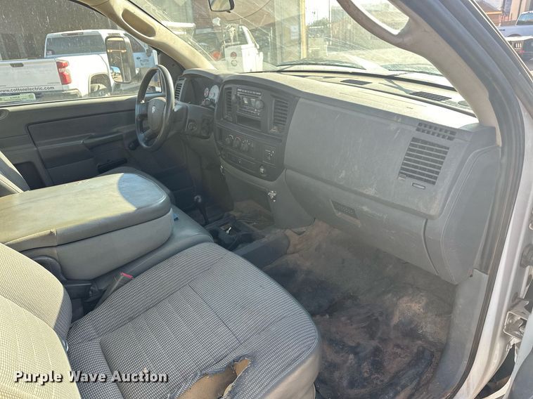 image for item EJ5014 2008 Dodge Ram 5500 truck cab and chassis