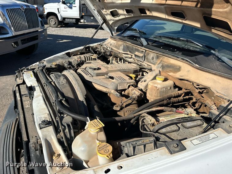 image for item EJ5014 2008 Dodge Ram 5500 truck cab and chassis