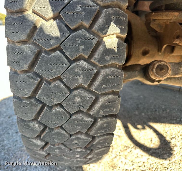 image for item EJ5014 2008 Dodge Ram 5500 truck cab and chassis