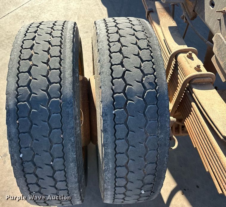 image for item EJ5014 2008 Dodge Ram 5500 truck cab and chassis