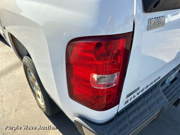 image for item EJ5015 2011 Chevrolet  Silverado 1500 Crew Cab pickup truck