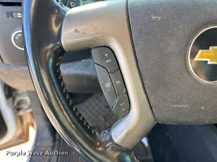 image for item EJ5015 2011 Chevrolet  Silverado 1500 Crew Cab pickup truck