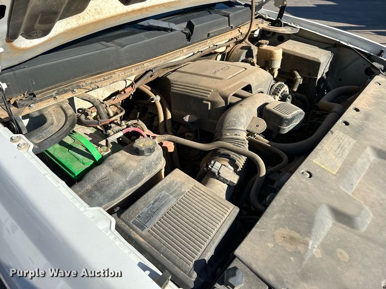 image for item EJ5015 2011 Chevrolet  Silverado 1500 Crew Cab pickup truck