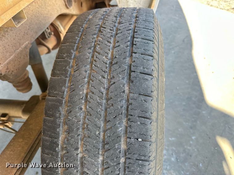 image for item EJ5015 2011 Chevrolet  Silverado 1500 Crew Cab pickup truck