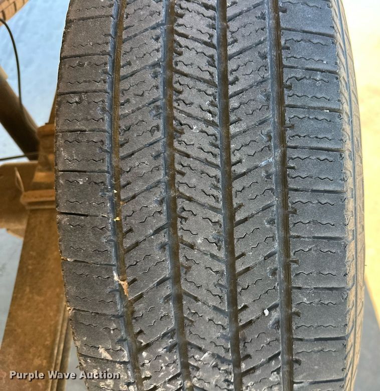 image for item EJ5015 2011 Chevrolet  Silverado 1500 Crew Cab pickup truck