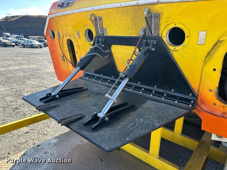 image for item EJ5027 2003 Eliminator Daytona boat