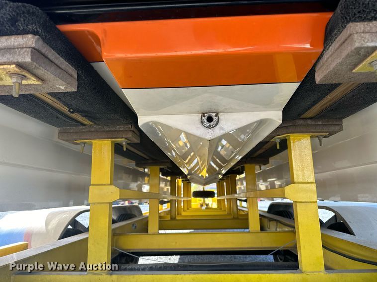 image for item EJ5027 2003 Eliminator Daytona boat