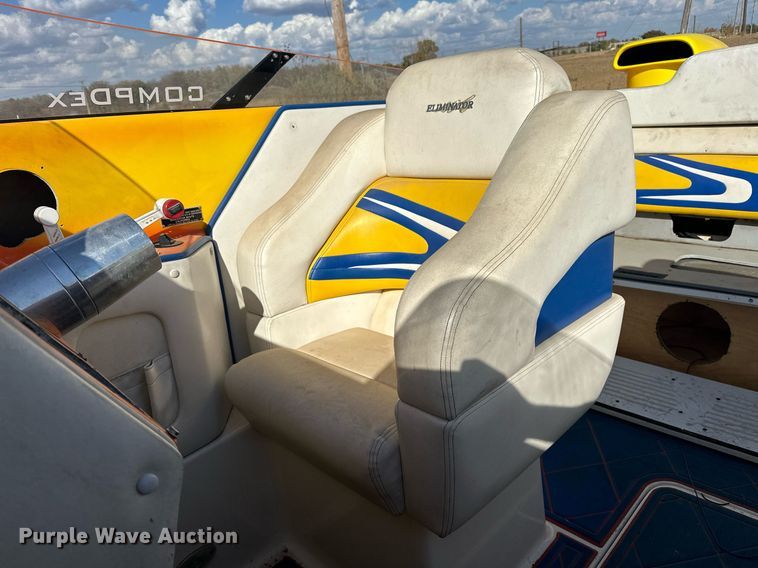 image for item EJ5027 2003 Eliminator Daytona boat
