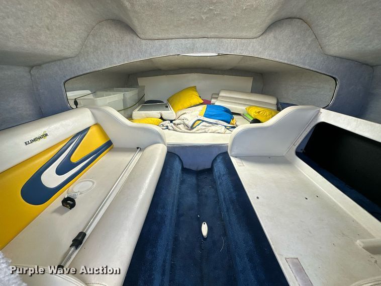 image for item EJ5027 2003 Eliminator Daytona boat