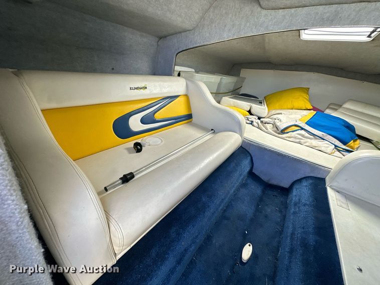 image for item EJ5027 2003 Eliminator Daytona boat