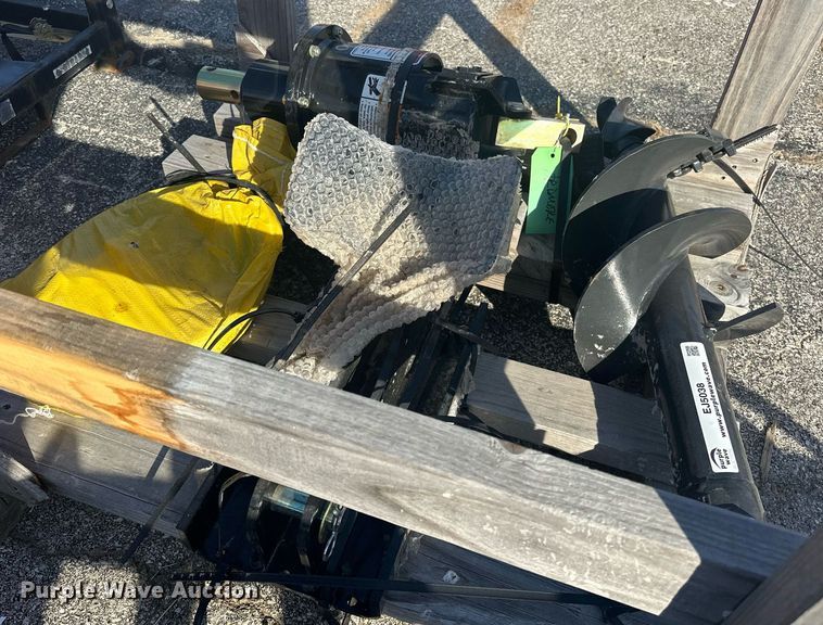 image for item EJ5038 2023 Land Pride SA10 post hole auger