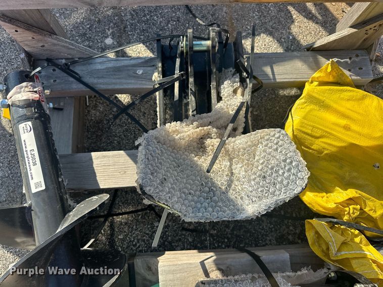 image for item EJ5038 2023 Land Pride SA10 post hole auger