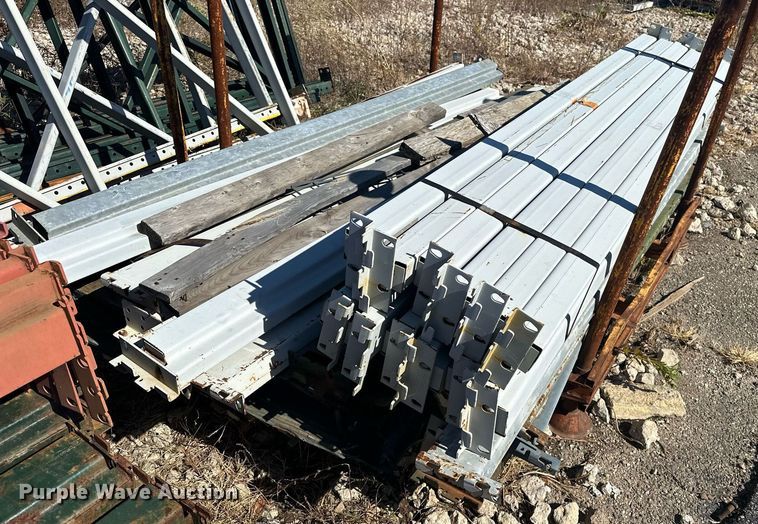 image for item EJ5070 Pallet racking